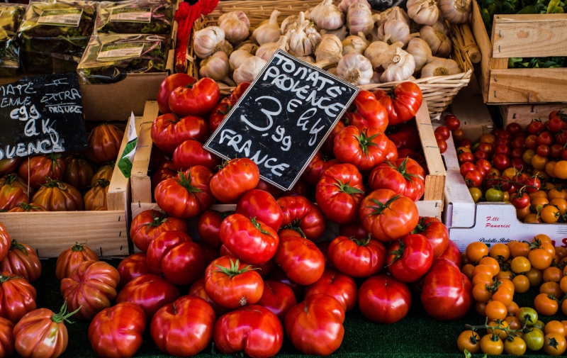 magasin-ST MARTIN VESUBIE-min_tomatoes-4050245