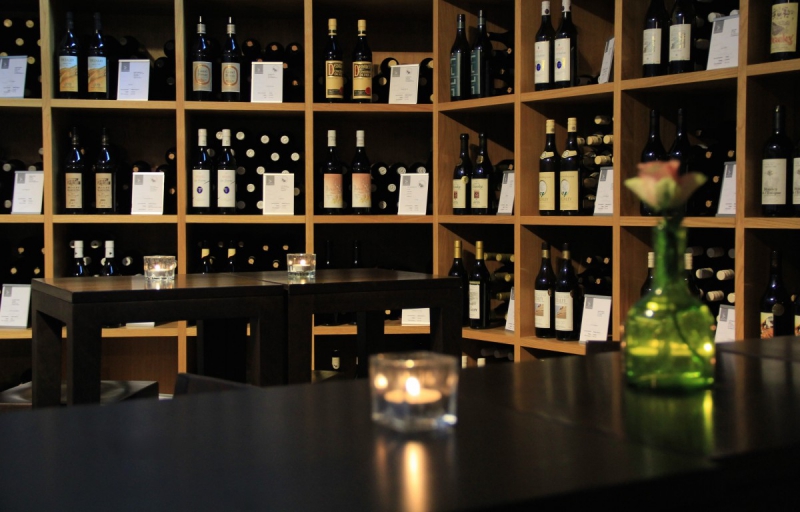 magasin-ST MARTIN VESUBIE-min_wine_vinorama_wine_bottle_cellar_red_wine_wines_storage_wine_rack-1077047